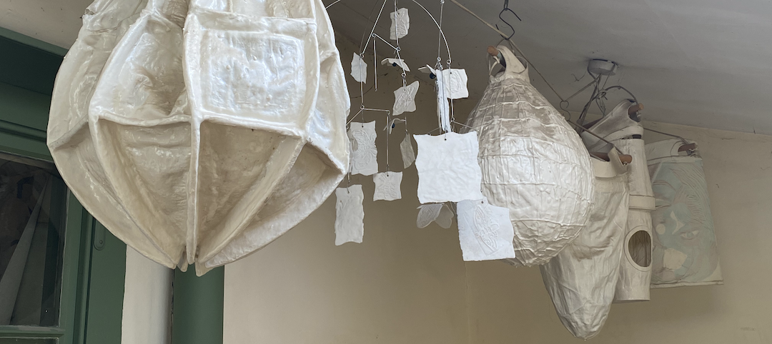 porcelain picture panels with tea lights illuminated